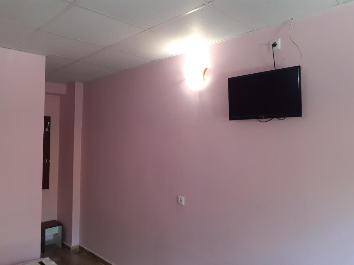 Guest House Edelvais Dve Mogili Luaran gambar